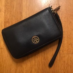 Tory Burch Robinson leather wallet / wristlet